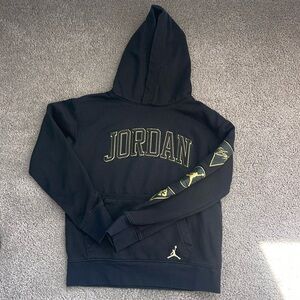Boys black and gold Jordan sweatshirt! Excellent condition!